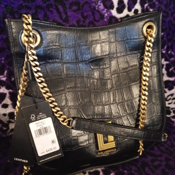 womans purse - Picture 1 of 2